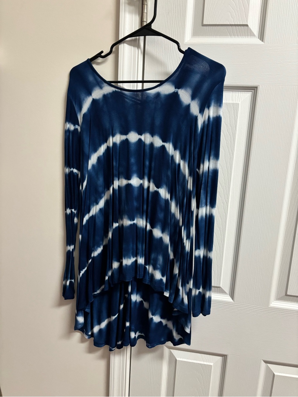 Navy Tie-Dye Long Sleeve Swing Top - Unbranded